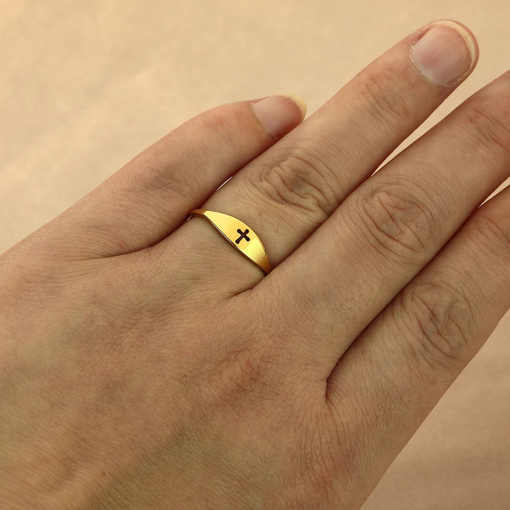 Kinitial Laser Carved Exquisite Fashion Stainless Steel Ring Otter Ring