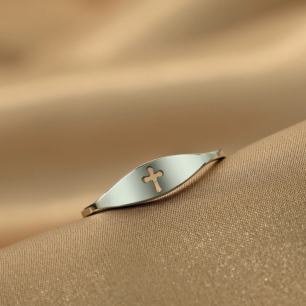 Kinitial Laser Carved Exquisite Fashion Stainless Steel Ring Otter Ring